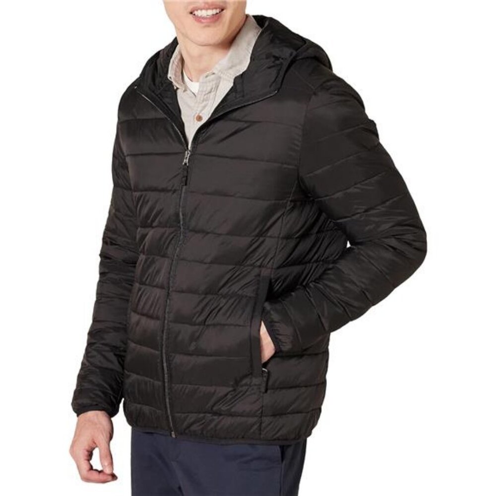Men's Lightweight Water-Resistant Packable Hooded Puffer